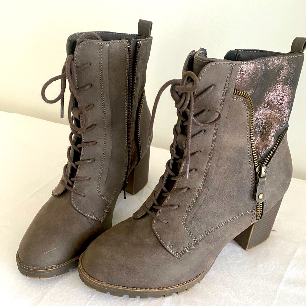 Brown and metalic boots with heel. Size 10. Only worn once